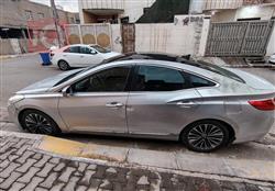 هيونداي أزيرا